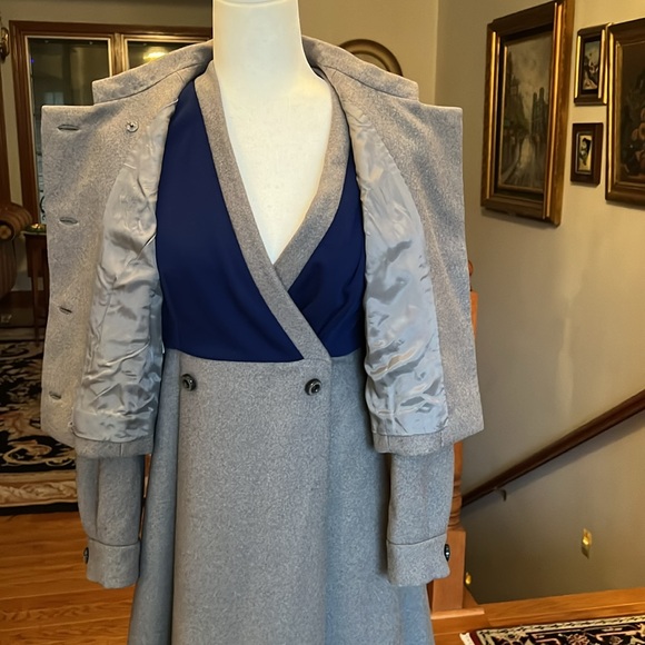 Wool dress with jacket .
Fully lined and great condition. - Picture 3 of 7